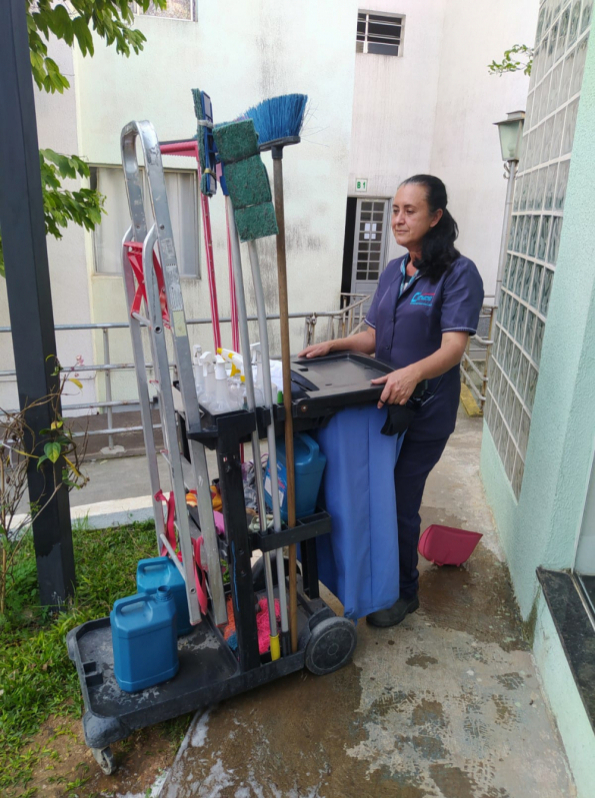 Preço de Serviço de Limpeza Terceirizado Santana de Parnaíba - Serviço Limpeza Pós Obra